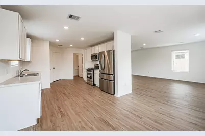 9123 Estes Lakes Drive, Baytown, TX 77521 - Photo 17