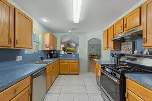 14610 Maisemore Rd, Houston, TX 77015 - Photo 13
