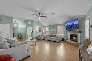 14610 Maisemore Rd, Houston, TX 77015 - Photo 9