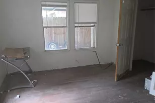 5213 Lindsay St, Houston, TX 77023 - Photo 5