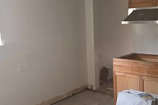 5213 Lindsay St, Houston, TX 77023 - Photo 3