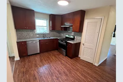 410 Broad Ripple Drive, Houston, TX 77336 - Photo 3