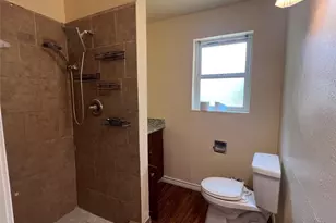 410 Broad Ripple Dr, Houston, TX 77336 - Photo 7