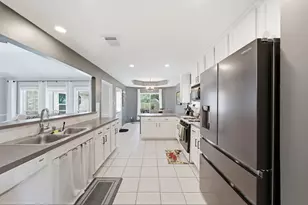 15303 Garett Green Cir, Houston, TX 77095 - Photo 9