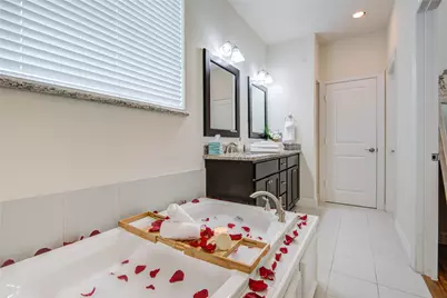738 Link Road, Houston, TX 77009 - Photo 9