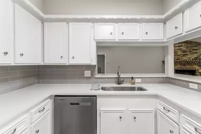 9211 Meaux Drive, Houston, TX 77031 - Photo 11