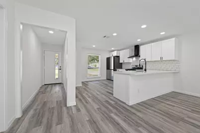 24034 E Lake Houston Parkway, Houston, TX 77336 - Photo 5