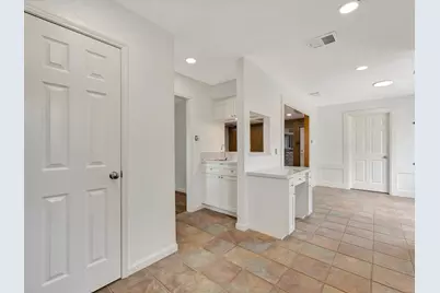 10340 Rocky Hollow Road, La Porte, TX 77571 - Photo 9