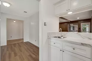 10340 Rocky Hollow Rd, La Porte, TX 77571 - Photo 11