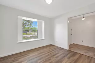 10340 Rocky Hollow Rd, La Porte, TX 77571 - Photo 5