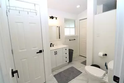 5506 Avenue Q 1/2, Galveston, TX 77551 - Photo 13