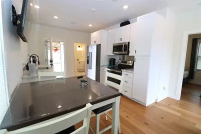 5506 Avenue Q 1/2, Galveston, TX 77551 - Photo 7