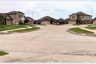 8310 Rose Petals Lane, Rosharon, TX 77583 - Photo 31