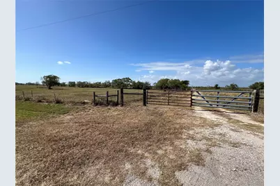 000 Redfish Drive, Hitchcock, TX 77563 - Photo 9