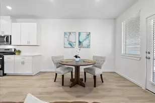 535 Avisa Dr, Kemah, TX 77565 - Photo 13