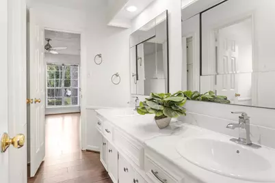 6710 Blue Hills Road, Houston, TX 77069 - Photo 45