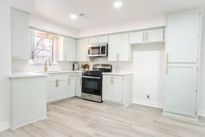 1009 Robinhood, Brenham, TX 77833 - Photo 11