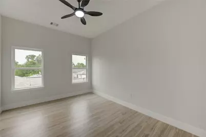 811 E 39th Street #B, Houston, TX 77022 - Photo 19