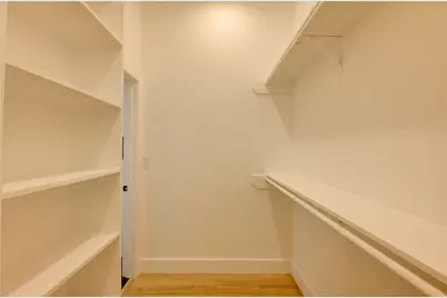 811 E 39th Street #B, Houston, TX 77022 - Photo 23