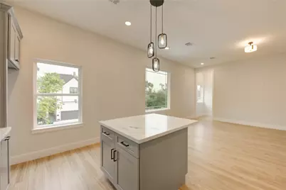 811 E 39th Street #B, Houston, TX 77022 - Photo 13