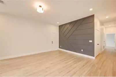811 E 39th Street #B, Houston, TX 77022 - Photo 15