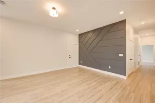 811 E 39th St, Houston, TX 77022 - Photo 15