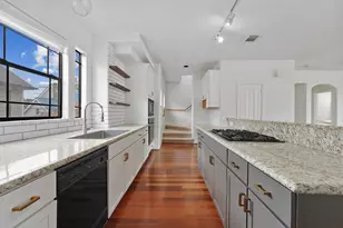 2402 Calumet St, Houston, TX 77004 - Photo 1