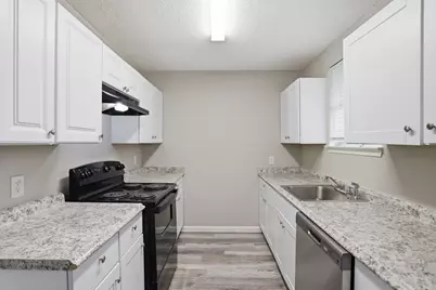 14519 Draycott Lane, Houston, TX 77045 - Photo 11