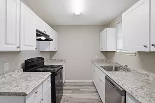 14519 Draycott Ln, Houston, TX 77045 - Photo 11
