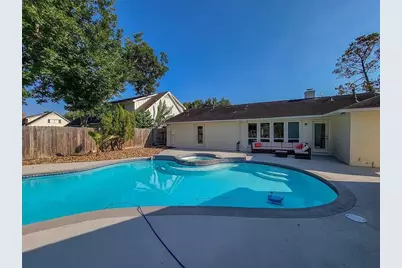 9306 Bankside Drive, Houston, TX 77031 - Photo 15