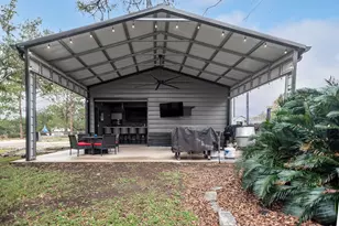 1236 Riverside Dr, Palacios, TX 77465 - Photo 7