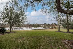 1236 Riverside Dr, Palacios, TX 77465 - Photo 17