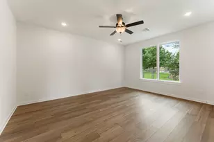 3709 Violet Ln, Huntsville, TX 77340 - Photo 19