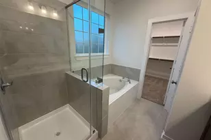 3709 Violet Ln, Huntsville, TX 77340 - Photo 13