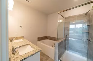 3709 Violet Ln, Huntsville, TX 77340 - Photo 21
