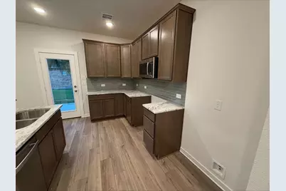 3709 Violet Lane, Huntsville, TX 77340 - Photo 5