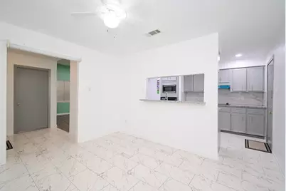 8615 Belle Park Drive, Houston, TX 77099 - Photo 19