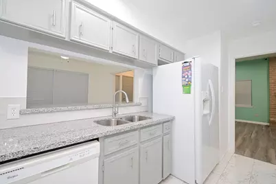 8615 Belle Park Drive, Houston, TX 77099 - Photo 21