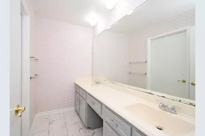 8615 Belle Park Drive, Houston, TX 77099 - Photo 31