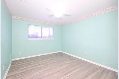 8615 Belle Park Drive, Houston, TX 77099 - Photo 41