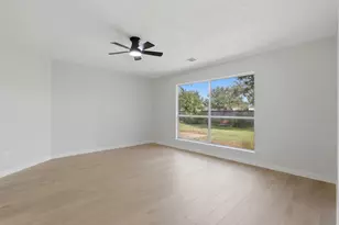 3019 Lotus Ln, Pearland, TX 77584 - Photo 9
