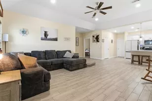 16529 Kingsbury Dr, Conroe, TX 77303 - Photo 7