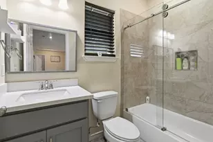 16529 Kingsbury Dr, Conroe, TX 77303 - Photo 15