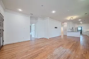 901 W 21st St, Houston, TX 77008 - Photo 5