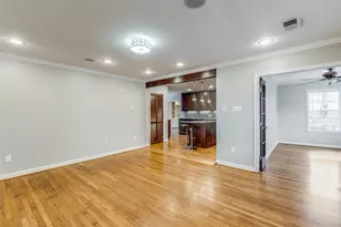 4035 Oakridge St, Houston, TX 77009 - Photo 9