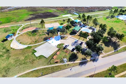 8218 Radial Court, Rosharon, TX 77583 - Photo 35