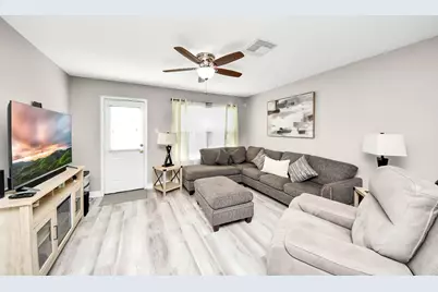 8218 Radial Court, Rosharon, TX 77583 - Photo 7