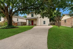 4903 Moody Reef Dr, Bacliff, TX 77518 - Photo 1