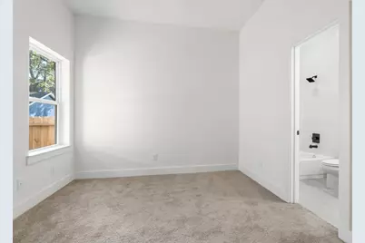 868 E 35th Street, Houston, TX 77022 - Photo 3