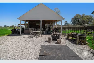 8334 Fm 562, Anahuac, TX 77514 - Photo 11